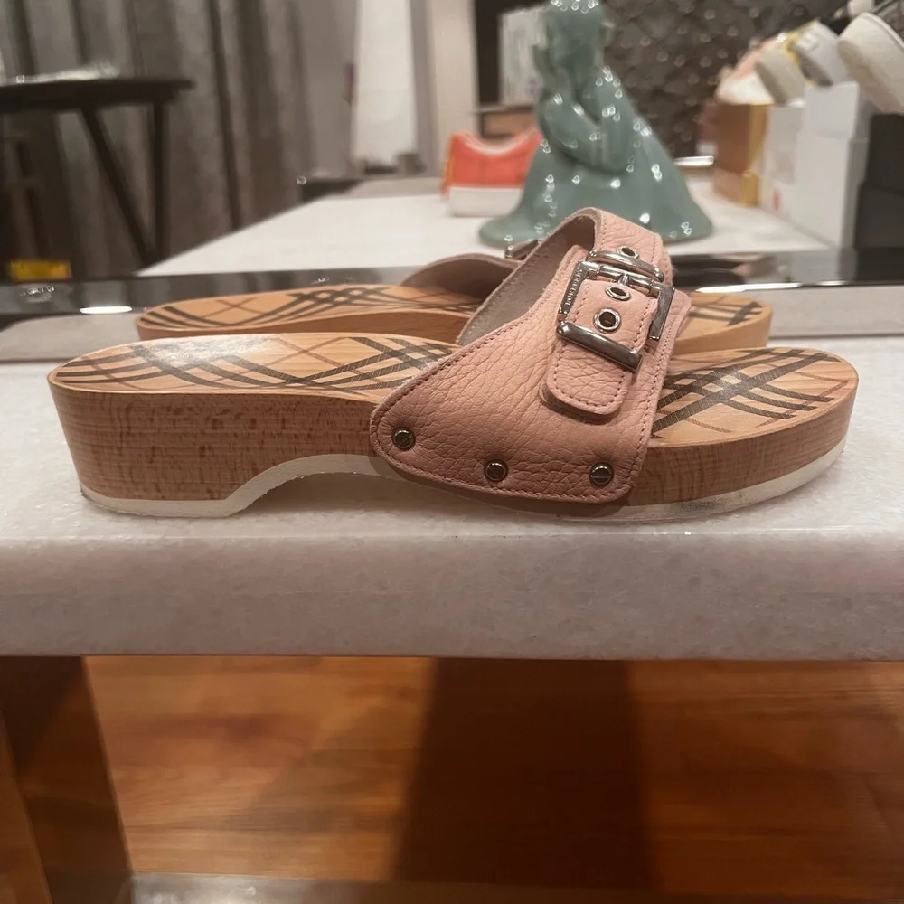 Burberry Pink Leather Clogs Size 8.5 - Picture 6 of 11